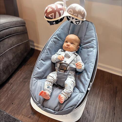 Кресло-качалка 4moms MamaRoo5 Slate Blue в комплекте с вкладышем Maroon/Plush (21)