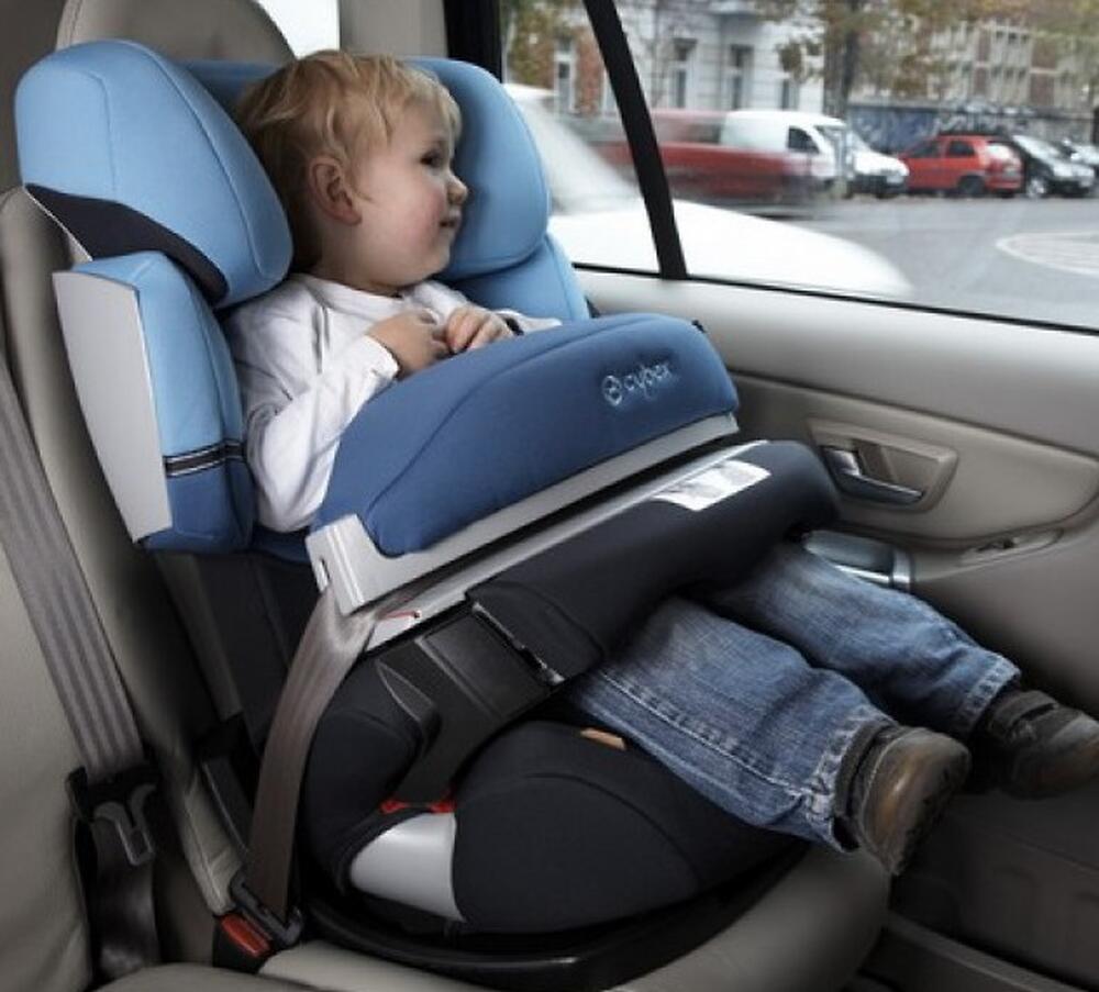 кресло для детей до года в машину
