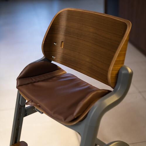 Стульчик для кормления iLovi Grow Black (19)