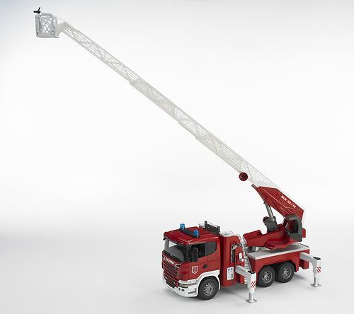 Пожарная машина Scania с выдвижной лестницей и помпой с модулем со световыми и звуковыми эффектами (8)