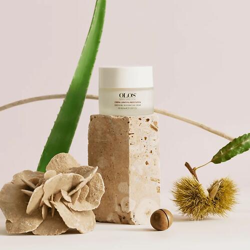 Успокаивающий восстанавливающий крем OLOS Soothing Restorative Cream 50 мл (8)
